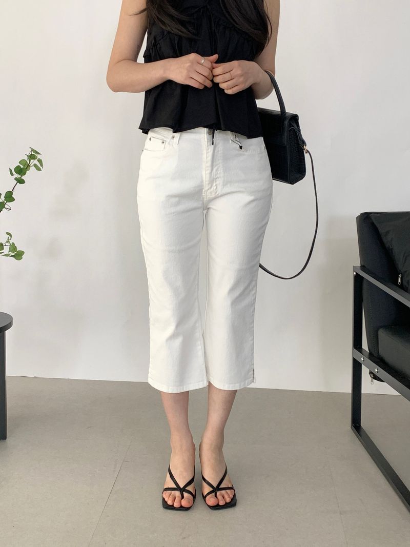 Yuk 8-length Capri Pants