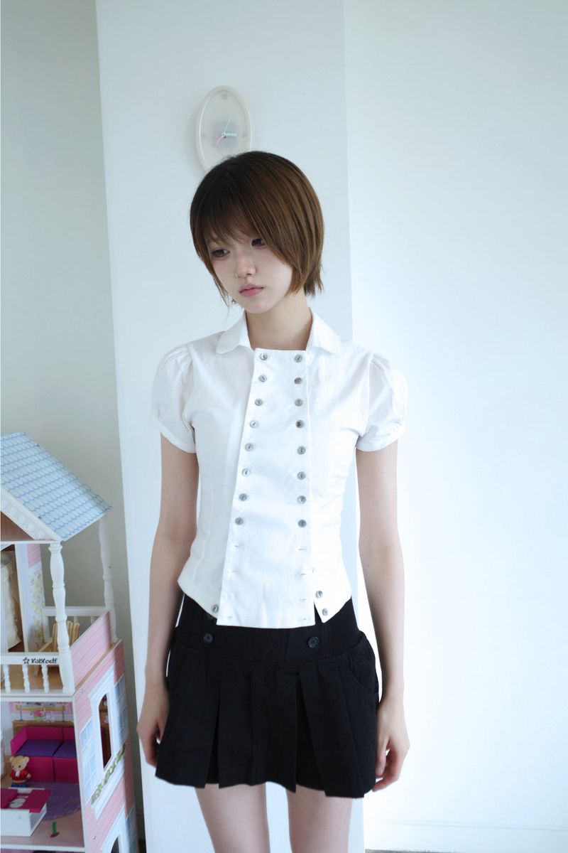 myorang（ミョラン）の「ナポレオンボタンパフブラウス（2color）（Tops）」