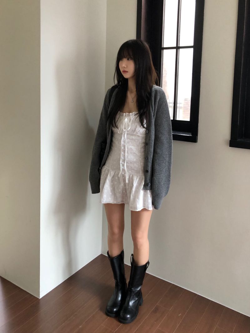 V-knit cardigan (2 colors)