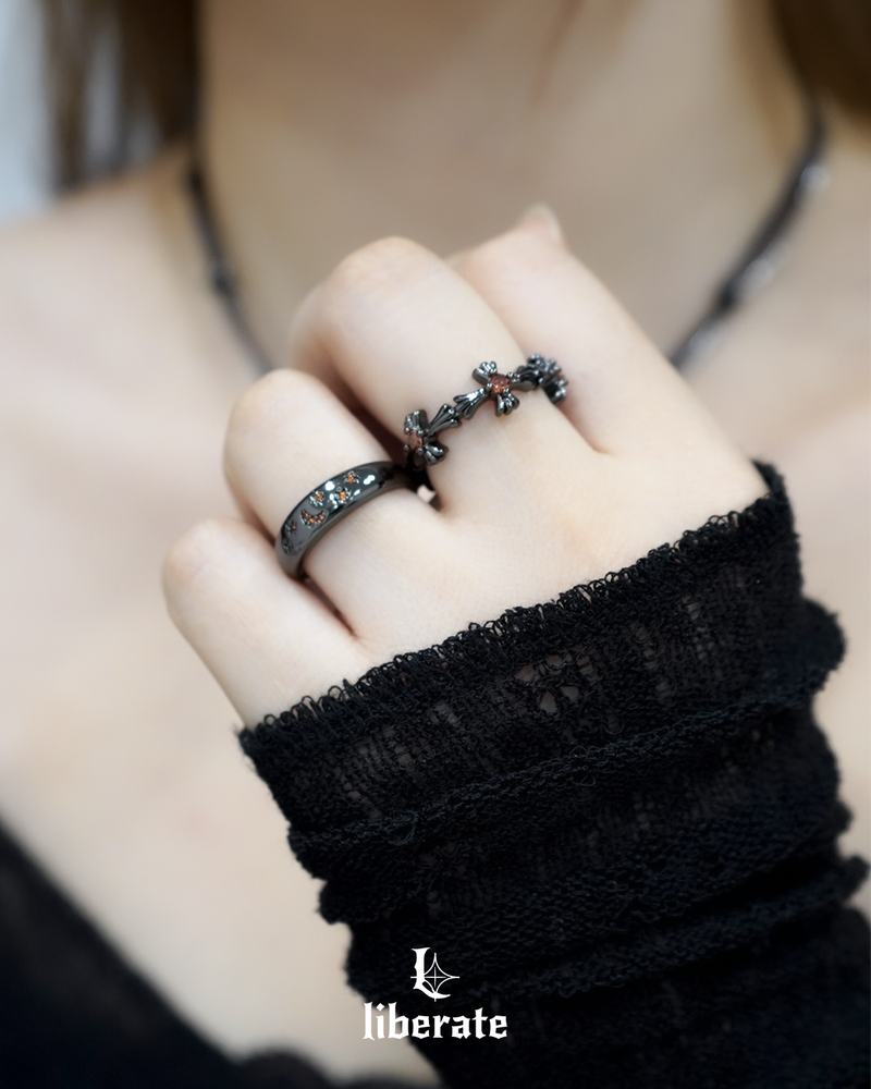 liberate（リベレイト）の「Orange Cubic Ring（Accessories）」