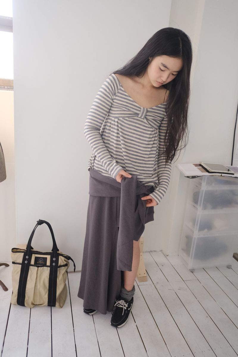 flare ribbon T (3c)