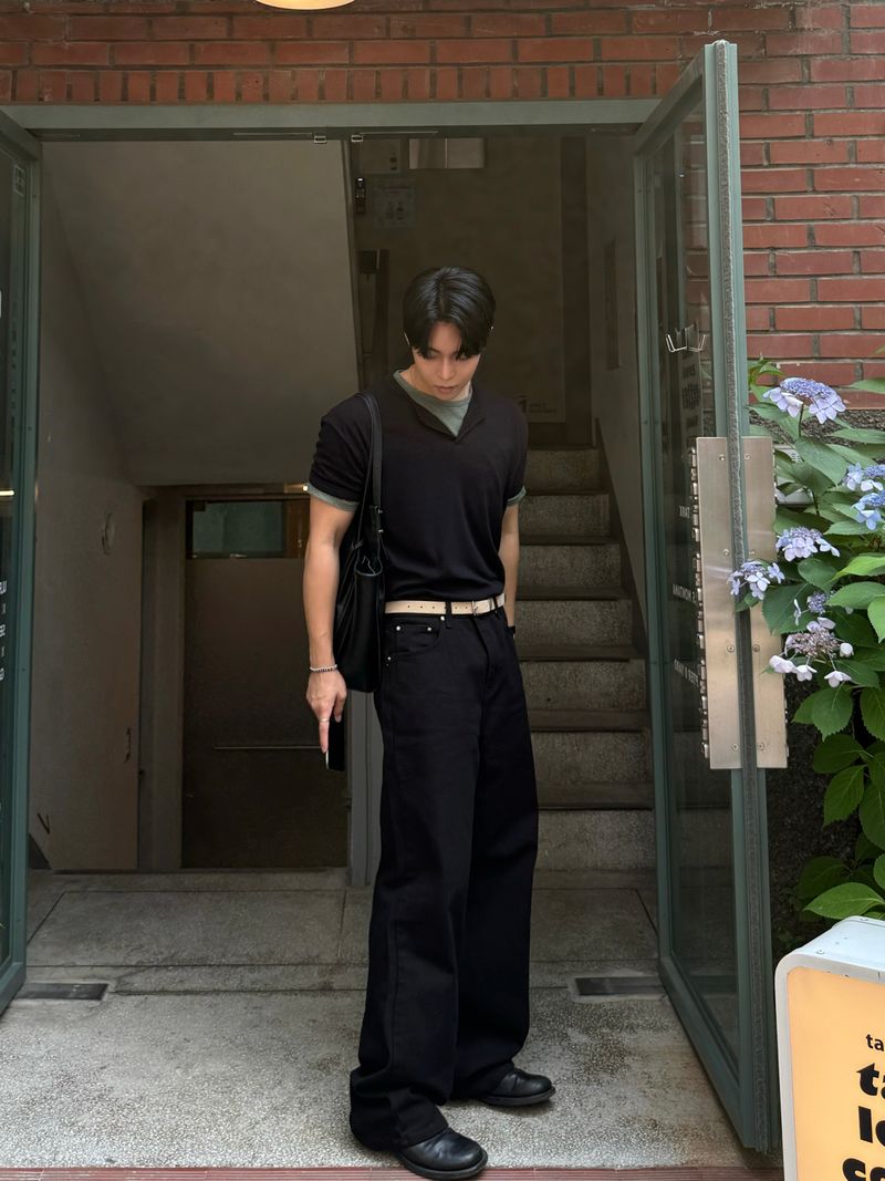 Back pocket stitch semi wide pants