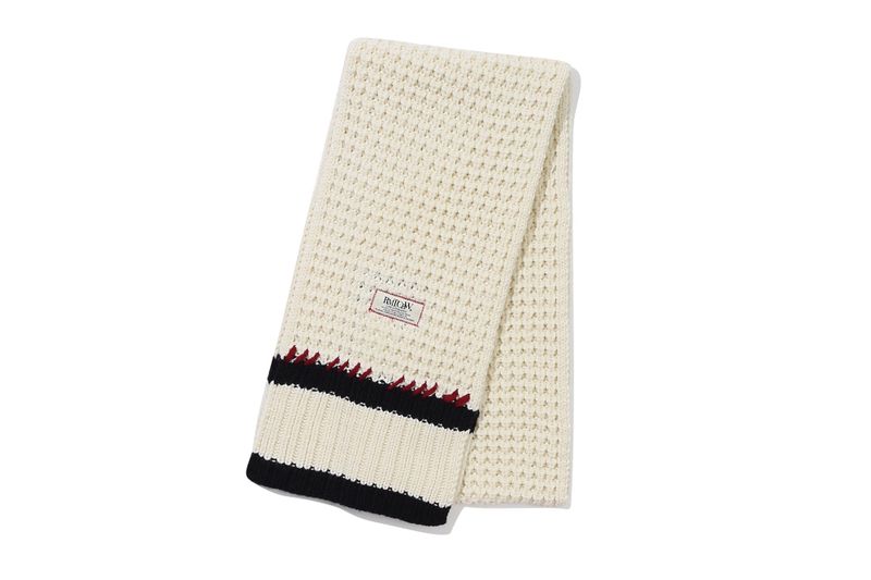 CLASSIC HAND STITCH MUFFLER