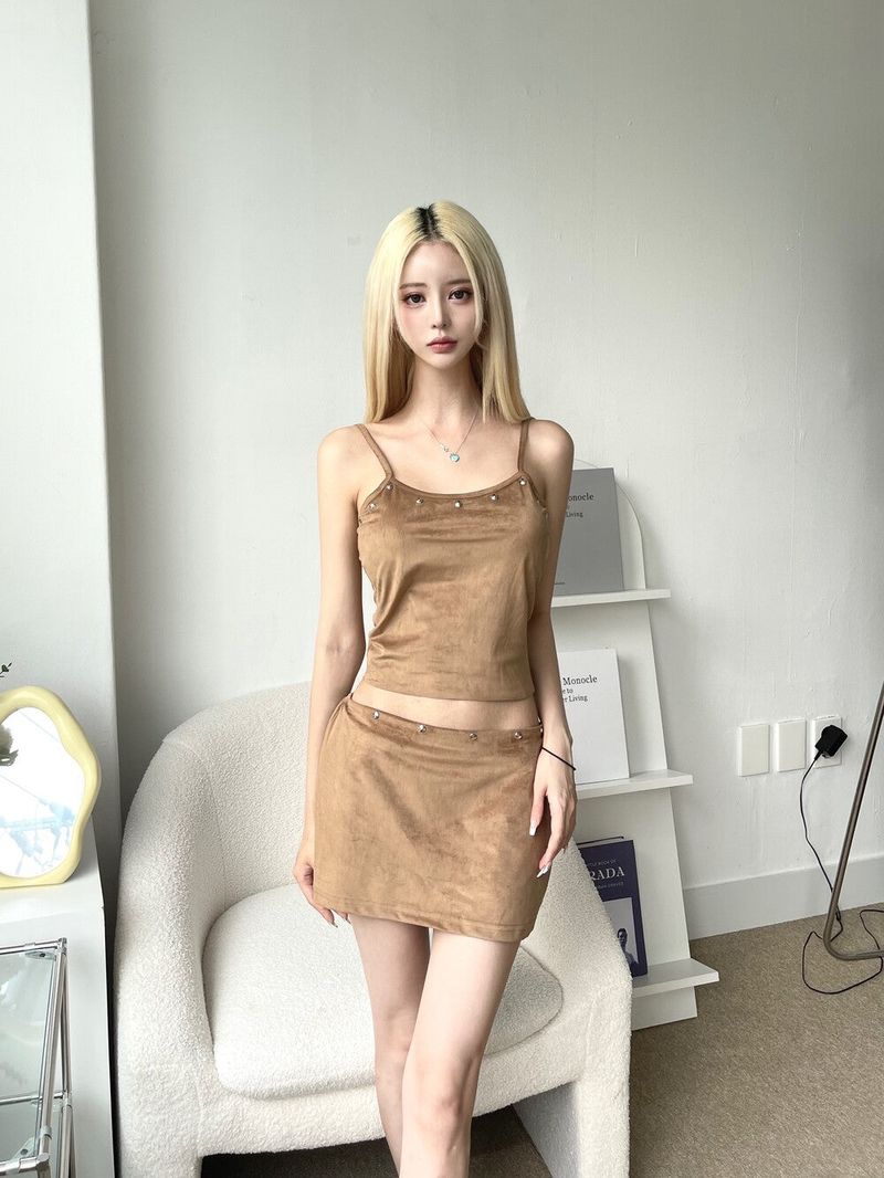 1360. Stud suede sleeveless (2color)
