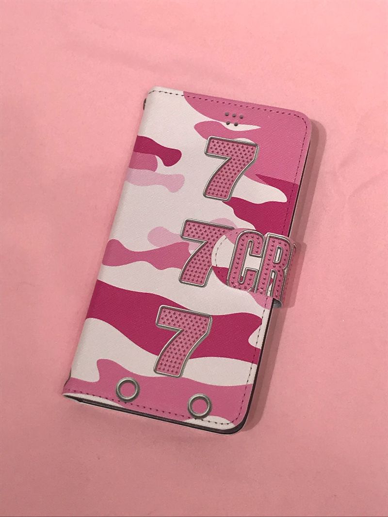 creeble（クリーブル）の「[MADE] ピンクカモダイアリーケース（スマホグッズ/小物）」