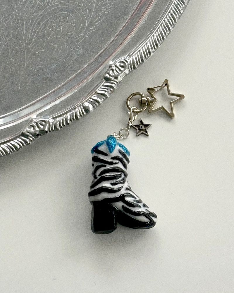【MADE】 Zebra Boots (keyring)