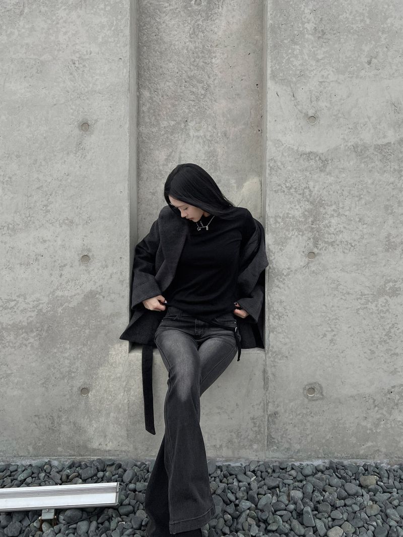 Eyelet buckle bottom hem strap long sleeve tee (3 colors)