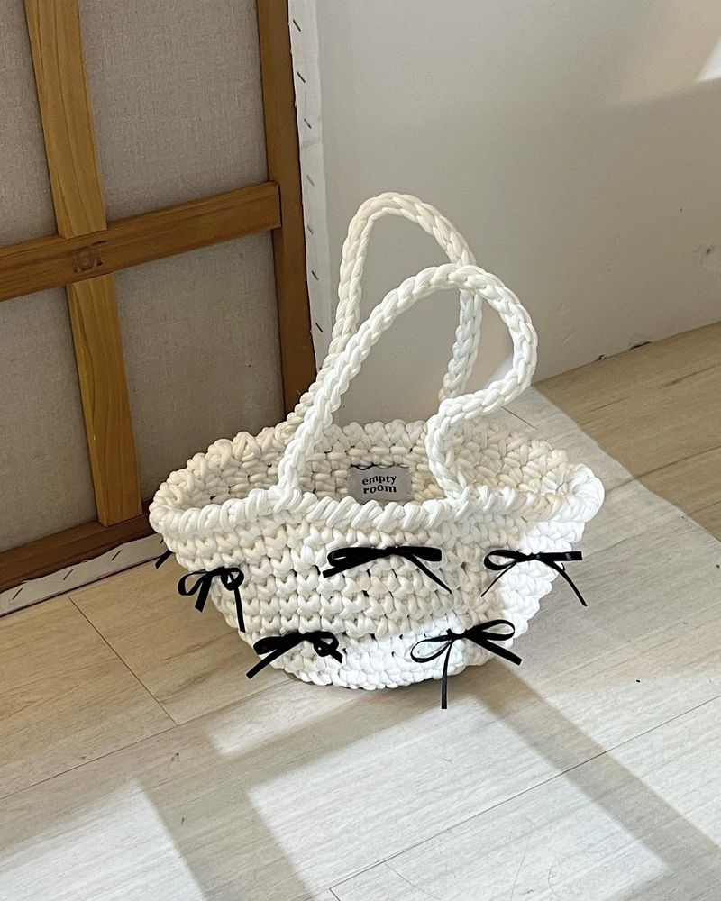 basket bag (white)