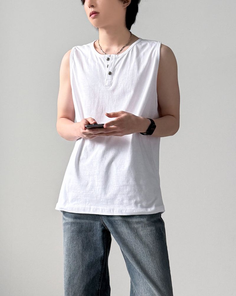 Luden Henley-Neck Sleeveless