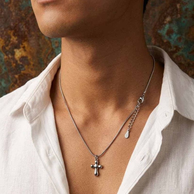 FADE MEET（フェードミート）の「Liquid Silver Cross Necklace（Accessories）」
