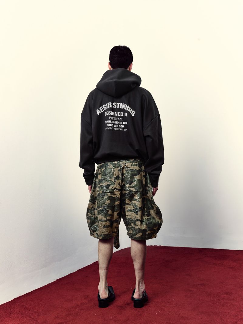 MEN - HEINO - Waxed Camo Jorts