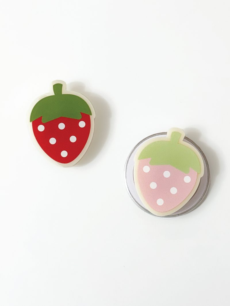 Strawberry Tok (Mag safe)