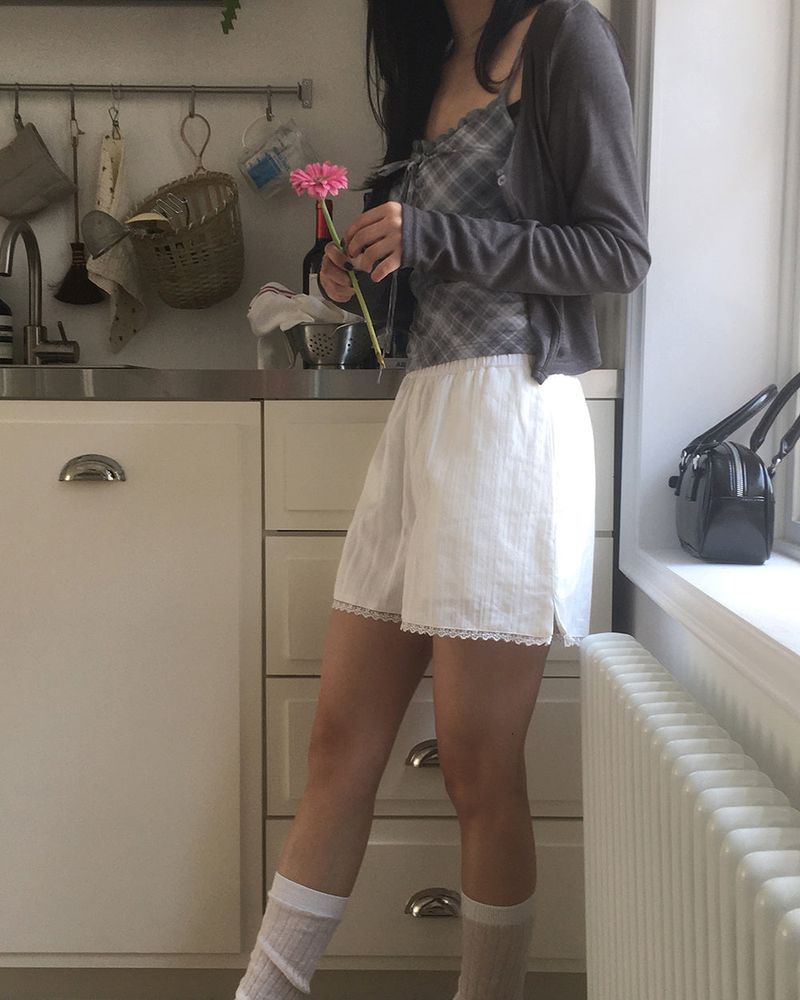  [MADE] Sopte Eyelet Lace Short Pants