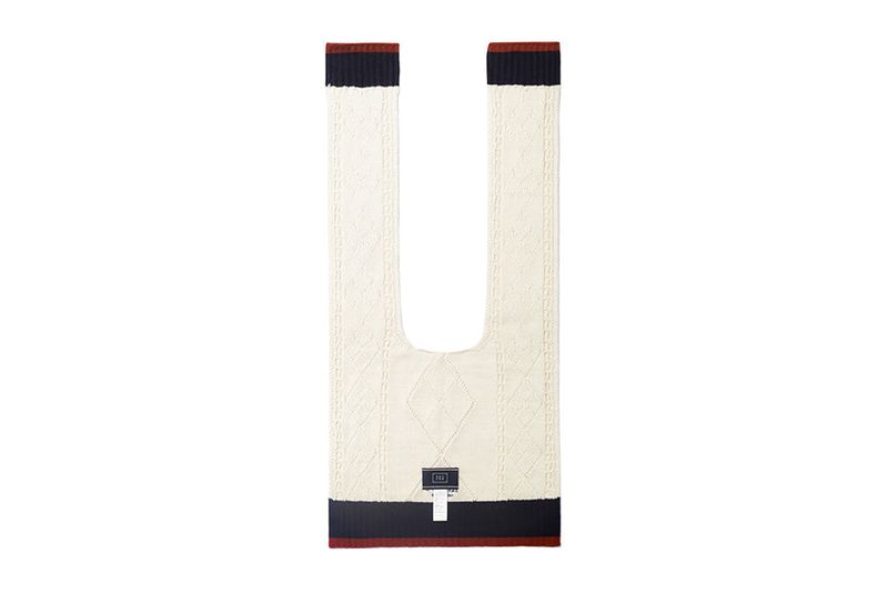 CABLE KNIT SHAWL MUFFLER_OATMEAL