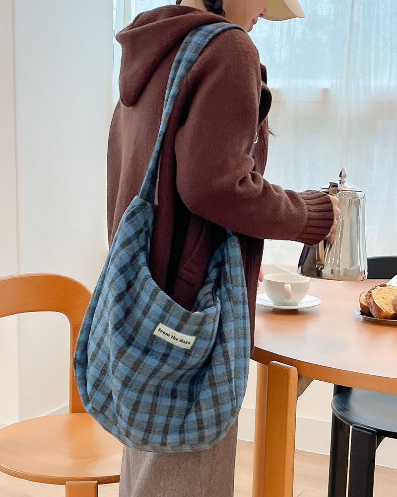 【MADE】Checkered wool big cross bag