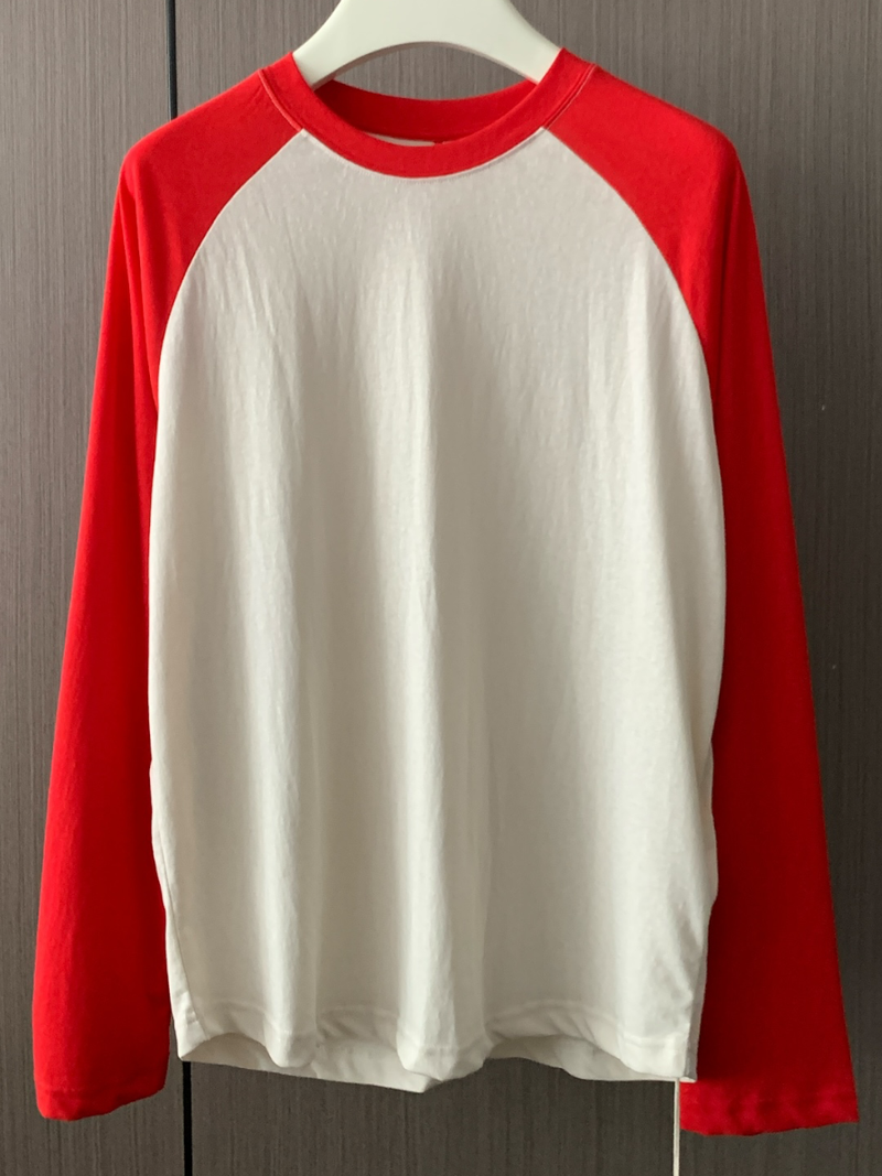 line raglan T