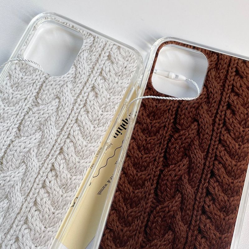 CABLE KNIT HARD JELL CASE_BROWN
