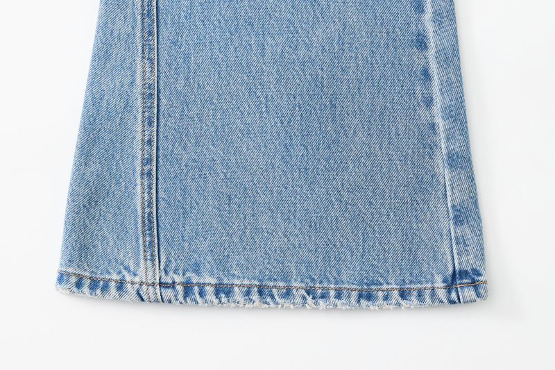 MID-WAISTLINE FLARE DENIM code 26209