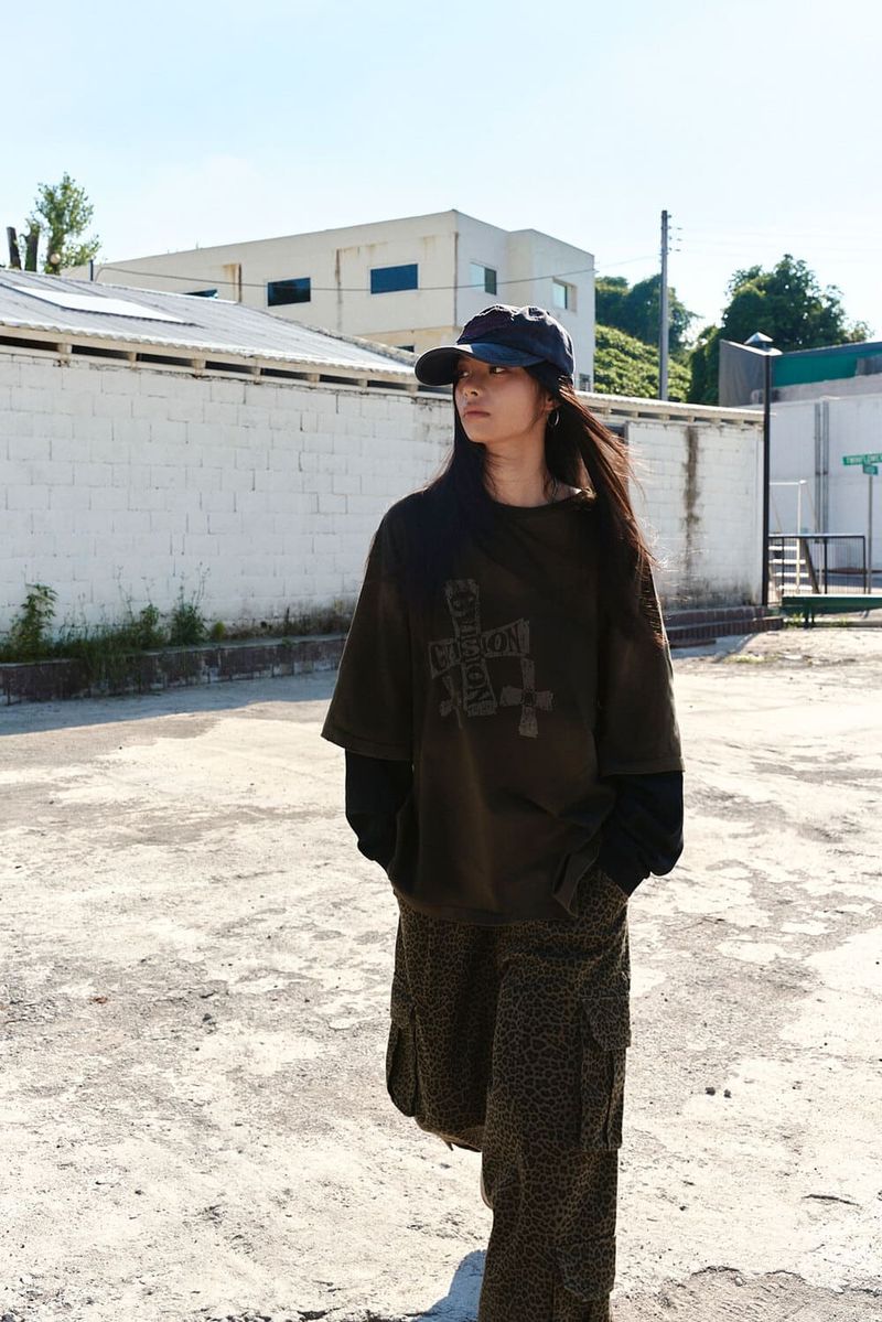 DAMAGE DOUBLE-LAYERED SLEEVE