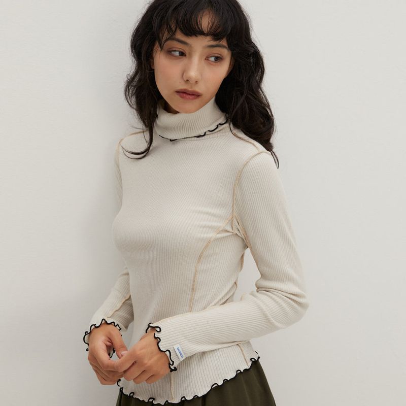 Contrast Interlock Turtle Neck T/Shirts Beige