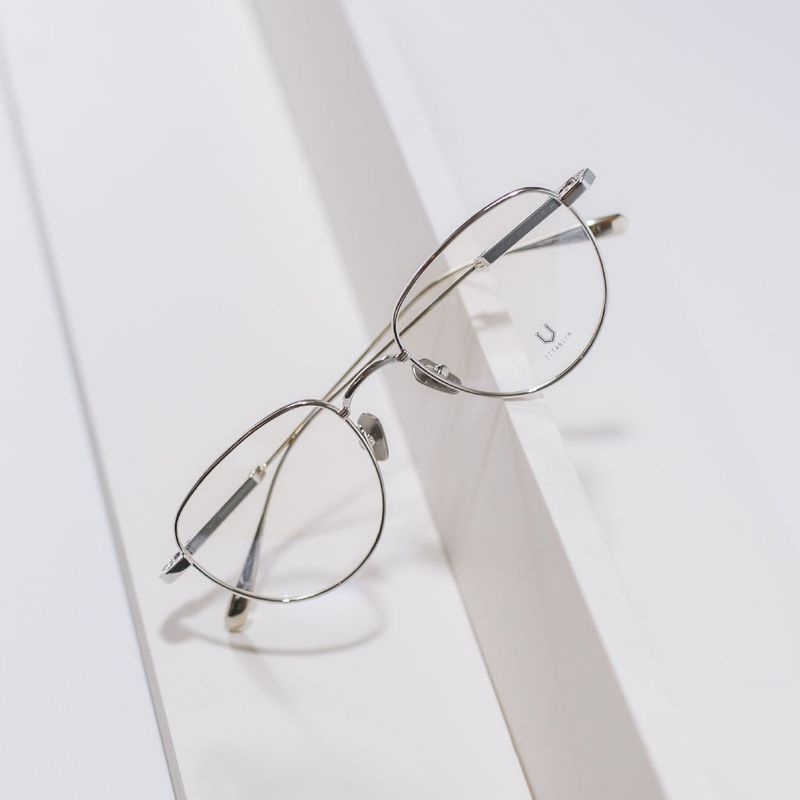 Knouun Round titanium glasses CODE. 102. F Silver N Gray