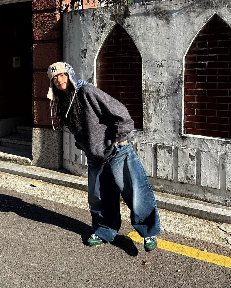 Wide Vintage-Washed Denim Balloon Pants