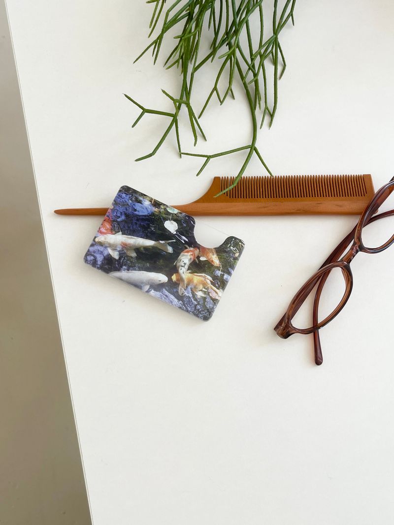 [purple sunlight magsafe cardslot]