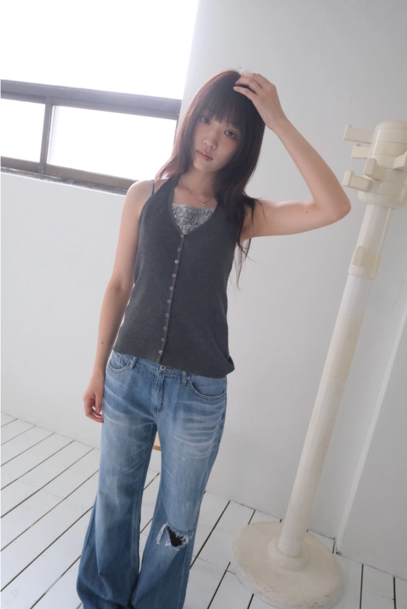 callhag（コールハグ）の「button halter knit (3c)（Tops）」