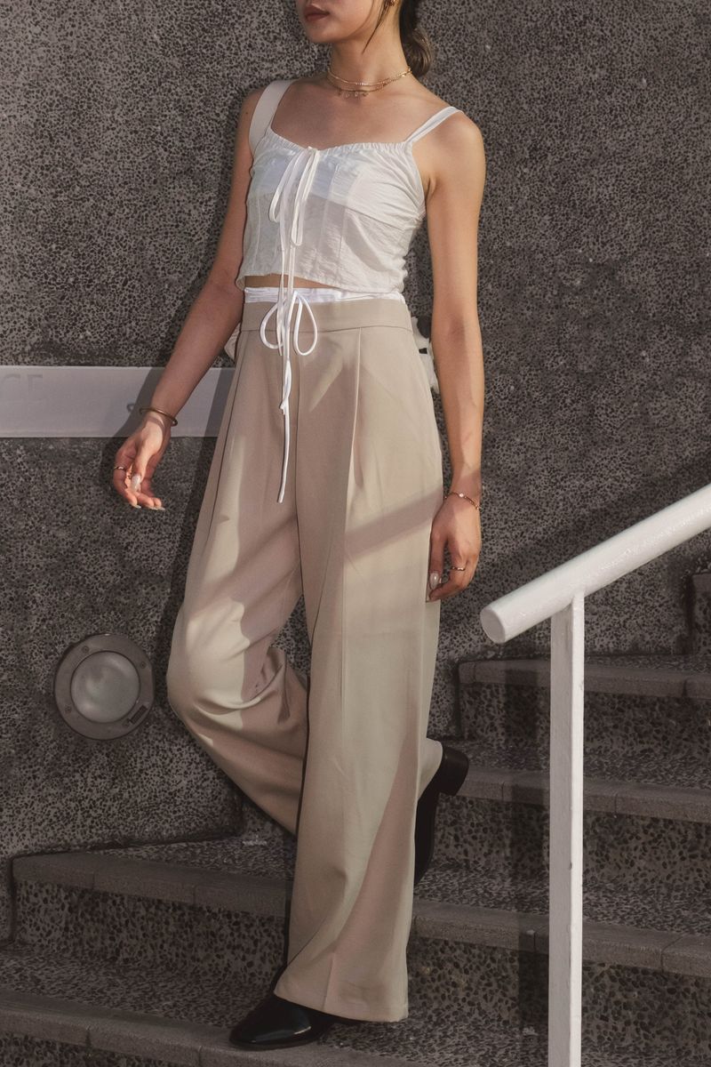 We Fell In Love In Reality（ウィ フェル イン ラブ イン リアリティ）の「Hugging U Wide Leg Slacks - 2 colours（Pants）」