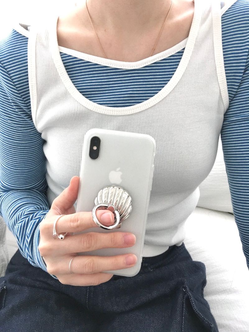 justformes2（ジャストフォーミー）の「Clam Fingerring Tok (2 designs)（Smartphone Accessories）」
