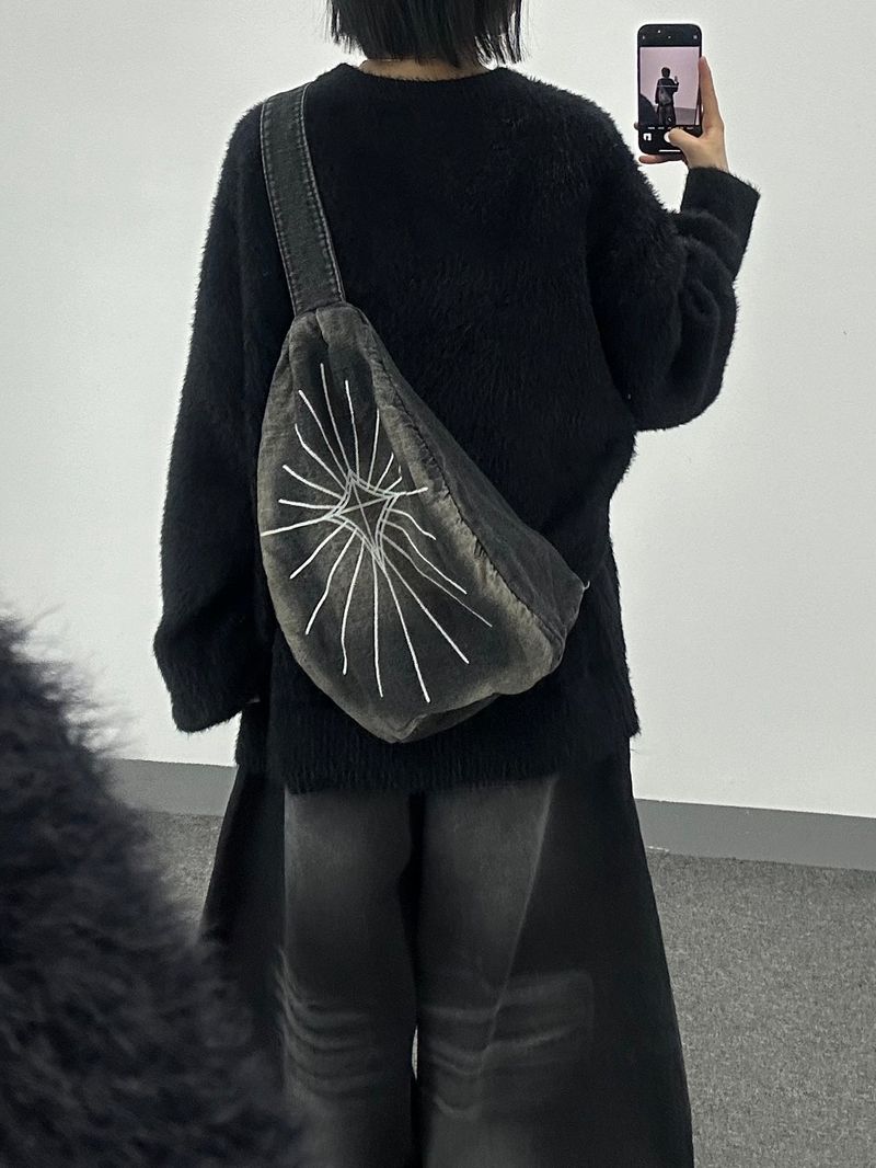 spider sling-bag