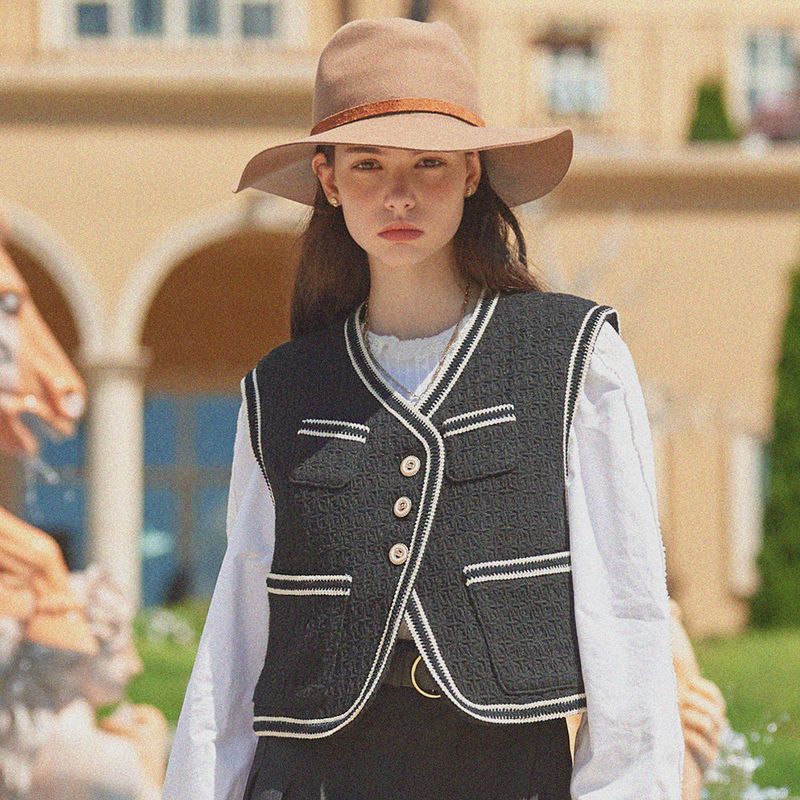 VITALSIGN（バイタルサイン）の「Tweed Quilted Lace Vest (Black)（Tops）」