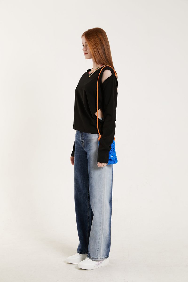UNIQUE CUTTING T.SHIRT