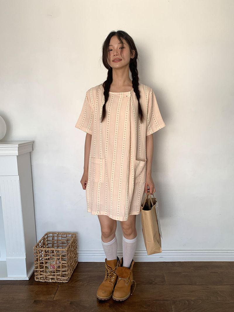 SOFT FLOWER BUTTON DRESS (2C)