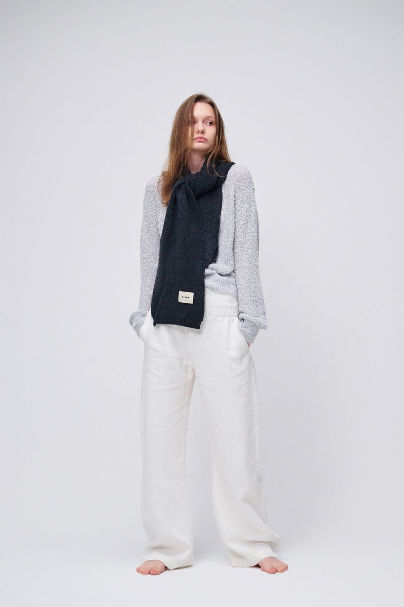ETTI muffler_charcoal