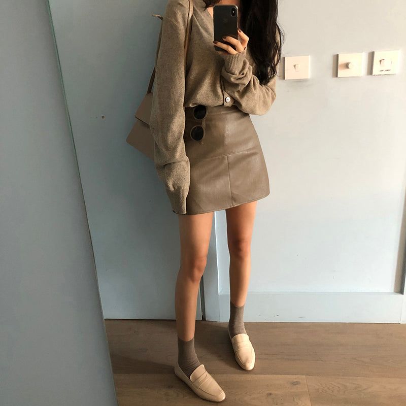 Bullet leather skirt
