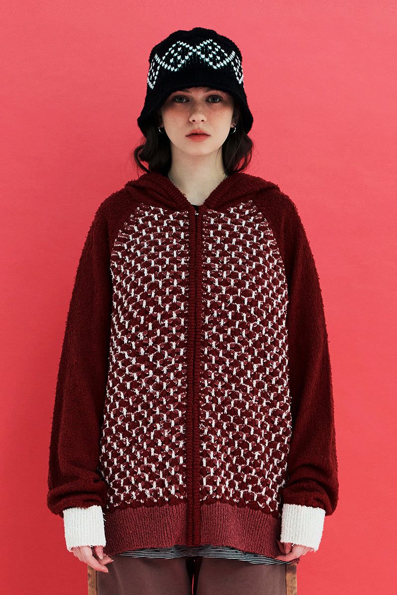 UNALLOYED（アナロイド）の「EMBOSSING CLOVER KNIT ZIP-UP HOODIE / RED（Tops）」