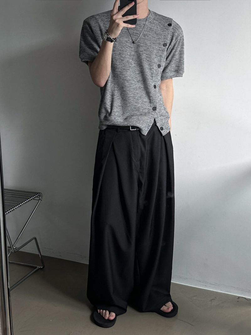 Roa Diagonal Button Short Sleeve Knit