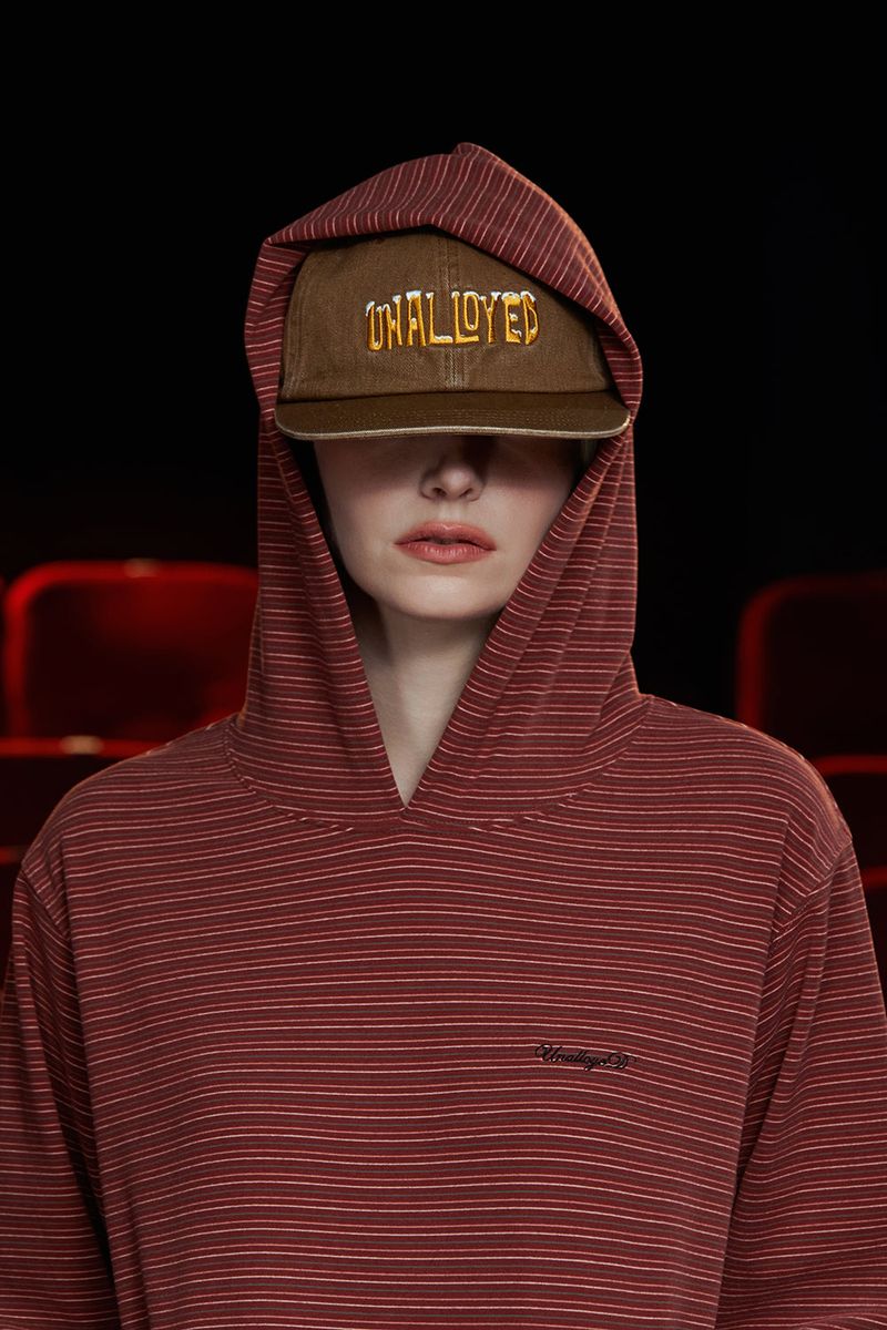 SNOW LOGO CAP / BROWN