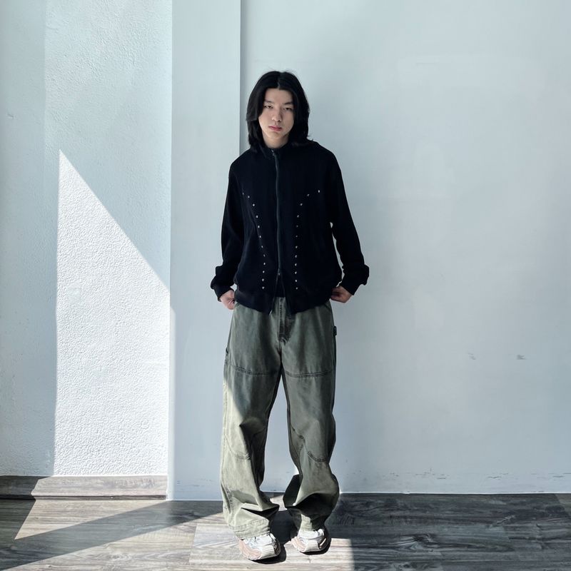 Vスタッズスタンドカラージップジャケット