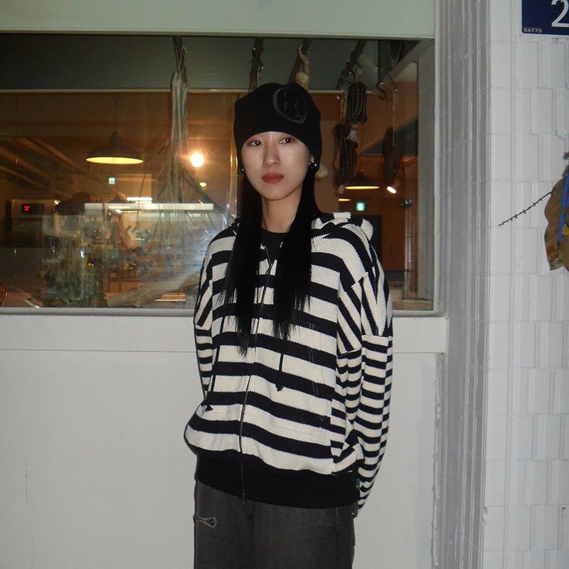 Striped knit hooded zip up / Ivory black