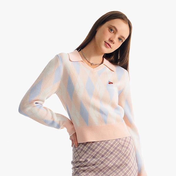 KIRSH（キルシー）の「SMALL CHERRY ARGYLE COLLAR KNIT [SALMON]（Tops）」