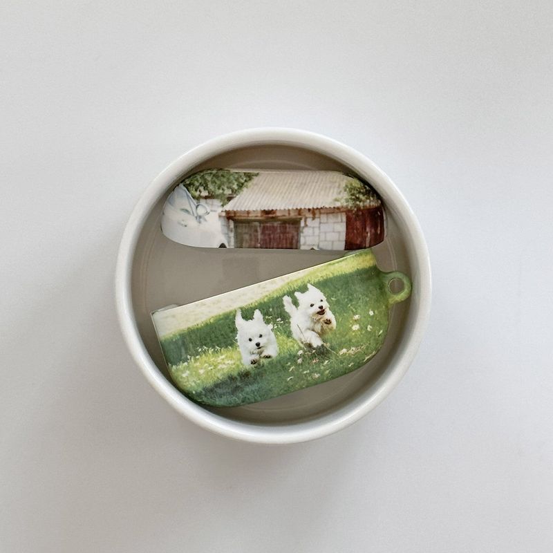 Annak（アンナック）の「[jogging puppies airpods case]（Smartphone Accessories）」