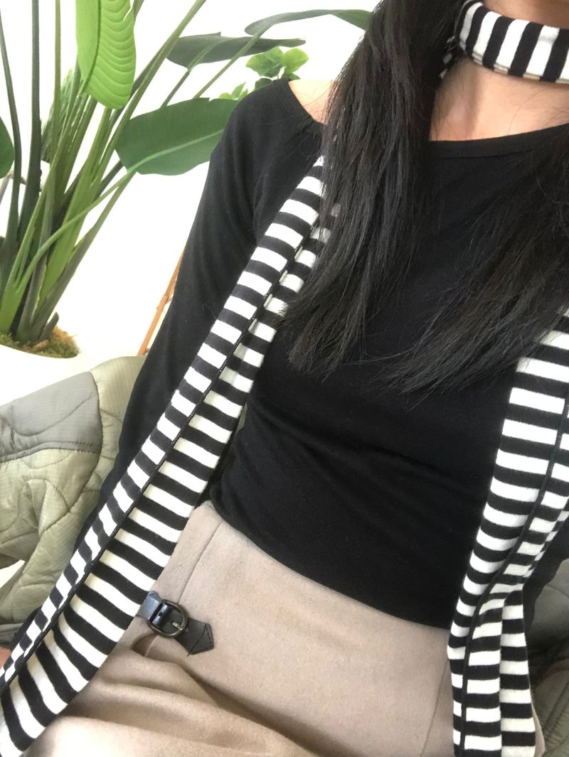 Funny diagonal slim off-shoulder T