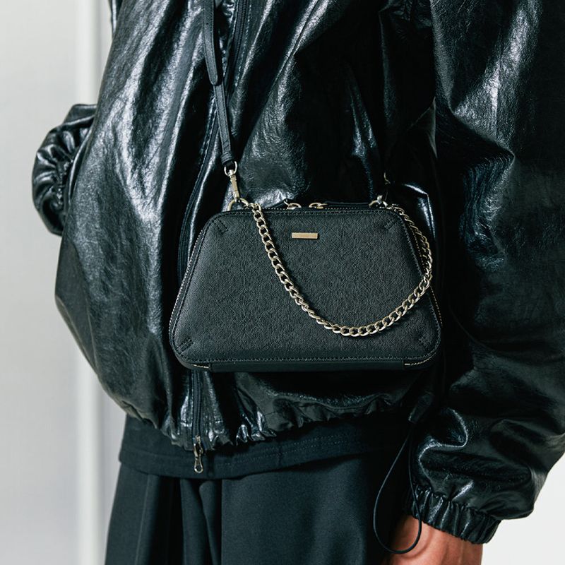 saffiano trapezium chain bag