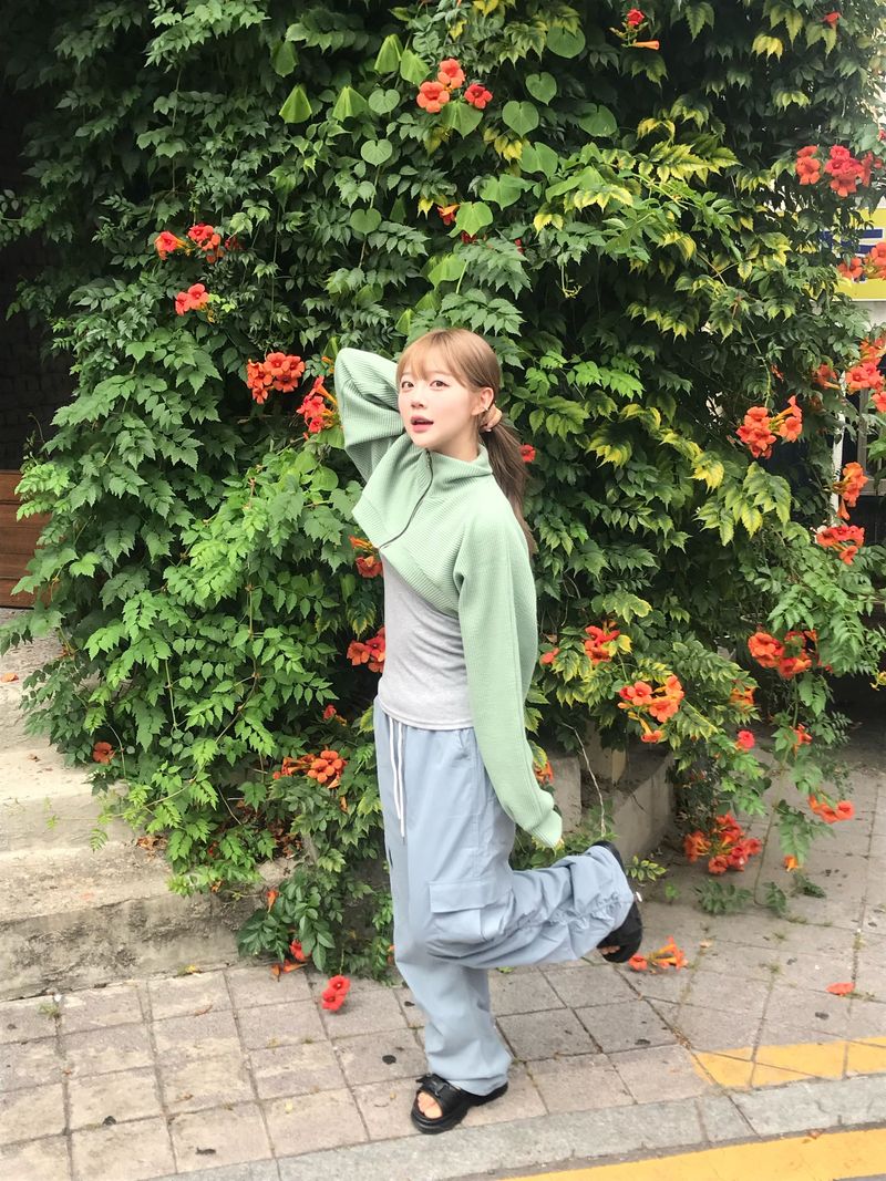 Crescent shirring cargo pants