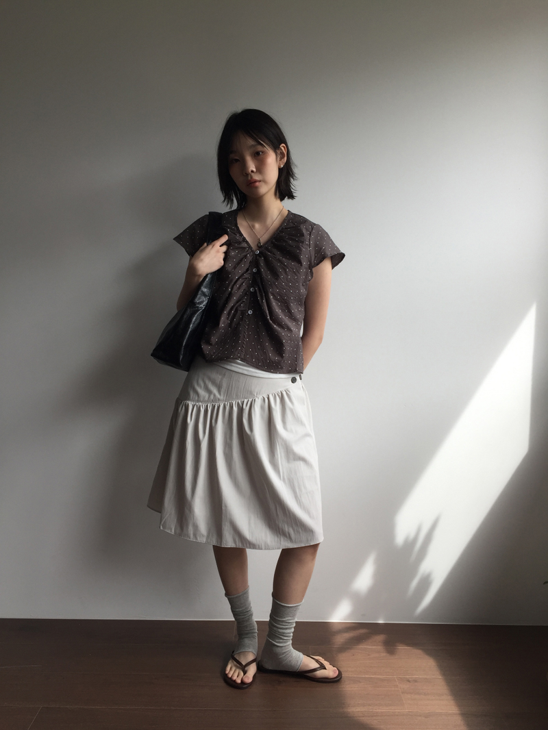 Wing Dot Shirring Blouse (2color)