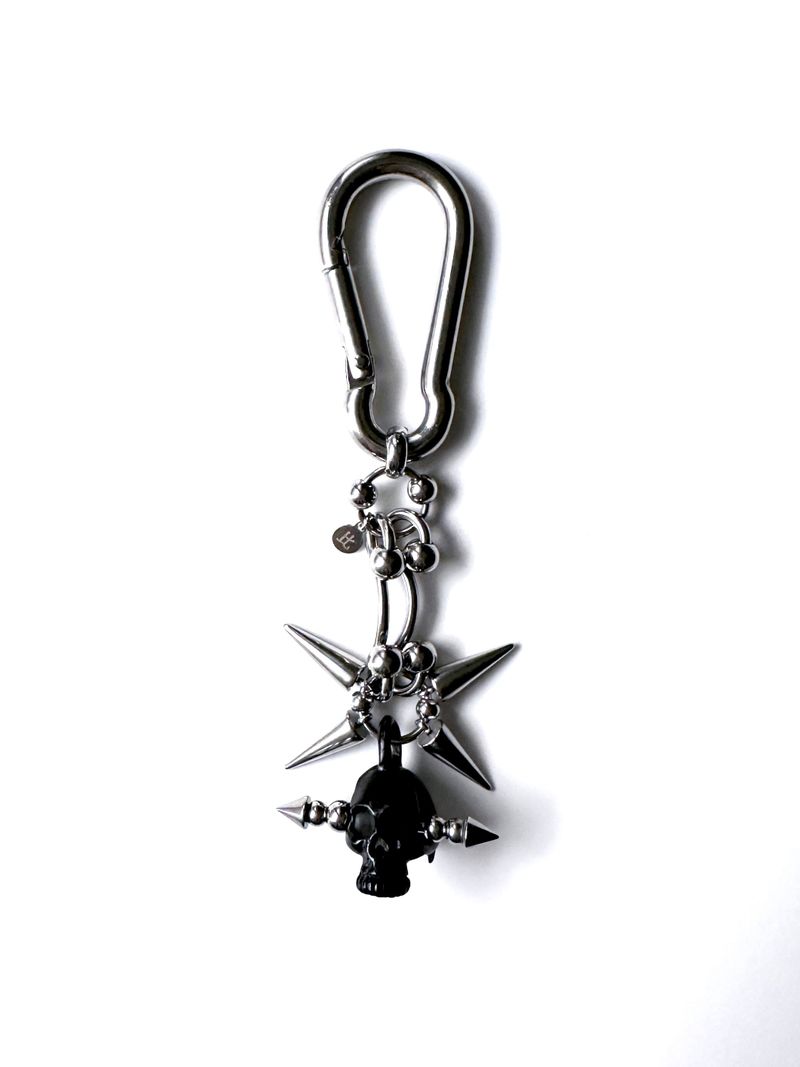 BUZZERBE（ブザービー）の「Horned Skull Keyring（Accessories）」