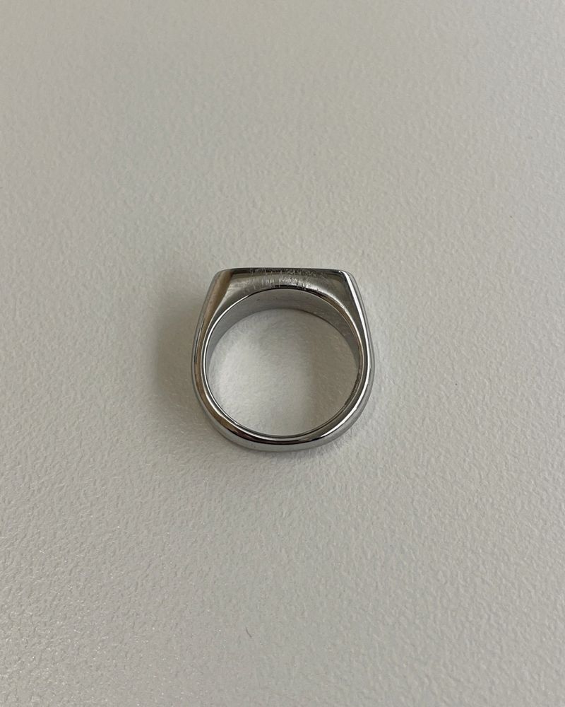 nacre bar ring