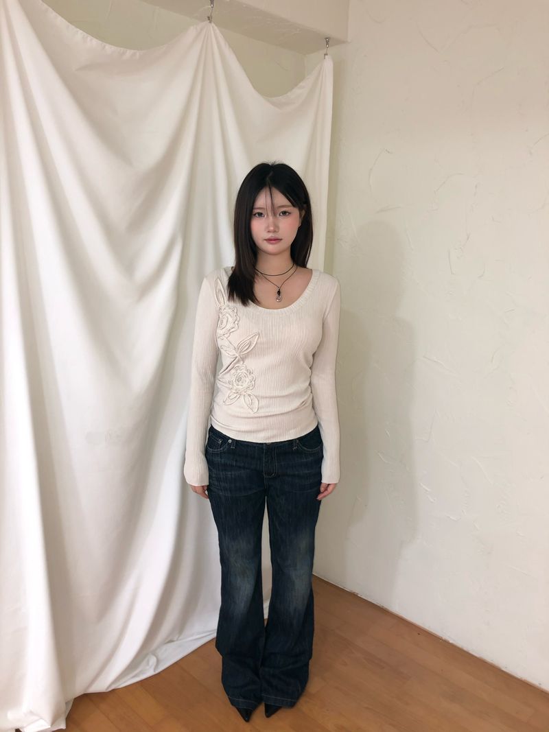 seohwa（ソファ）の「ローズ リブド Tシャツ（トップス）」